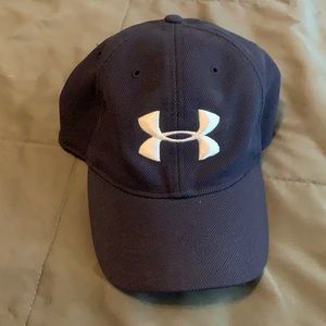 Under Armor ball cap - Navy Blue - White Symbol